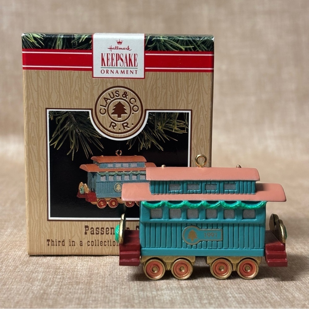 Hallmark Keepsake Ornament 1991 Claus and Co RR Passenger Car